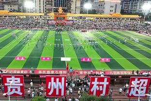 ?江苏女篮回到主场首场比赛如期举行 两队赛前为丁铁指导默哀
